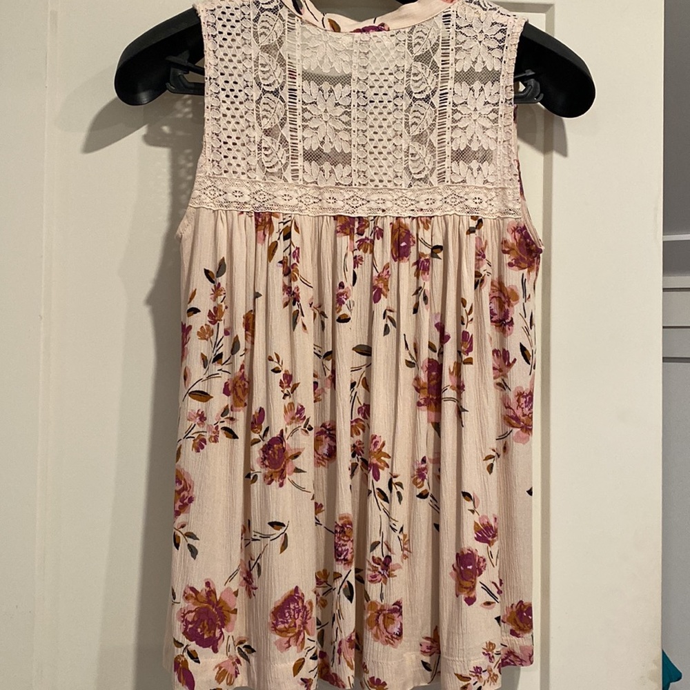 Floral boho top size x-small - Picture 10 of 13